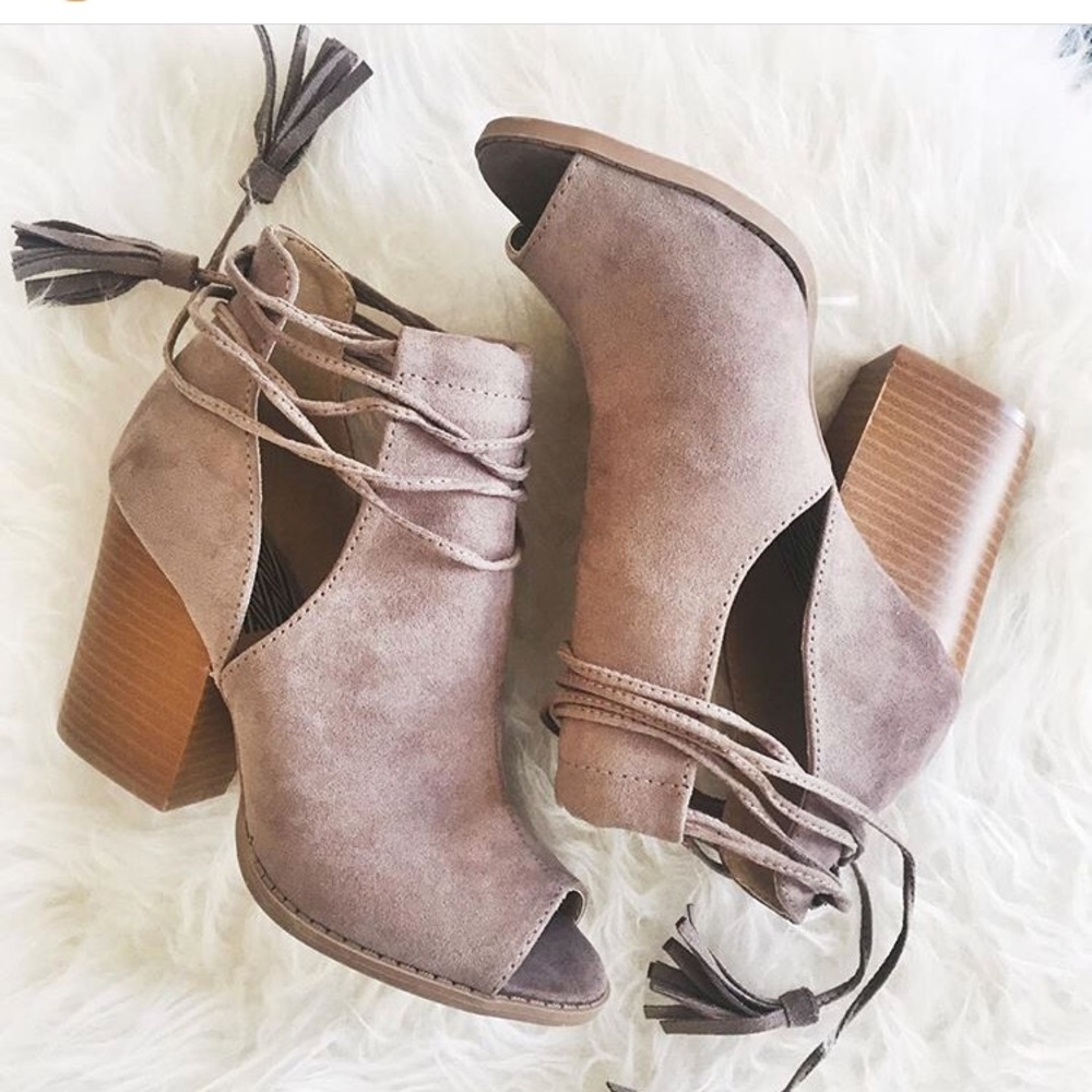 Ankle Tan booties